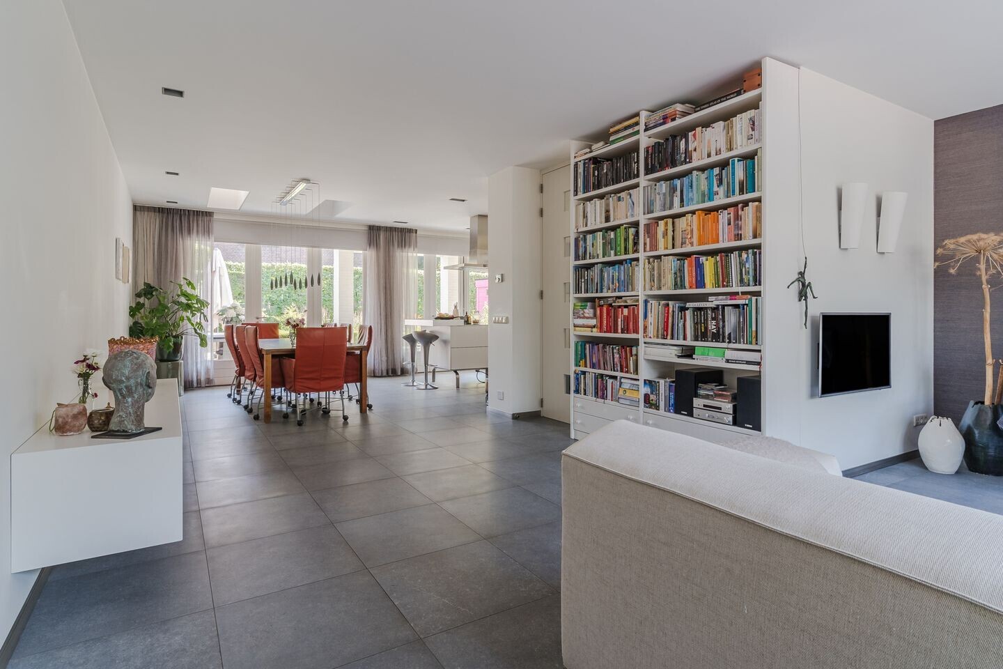 Vrijstaande woning te koop: Hoogeinde 18, Waalwijk