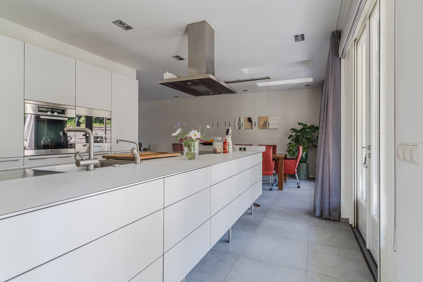 Vrijstaande woning te koop: Hoogeinde 18, Waalwijk