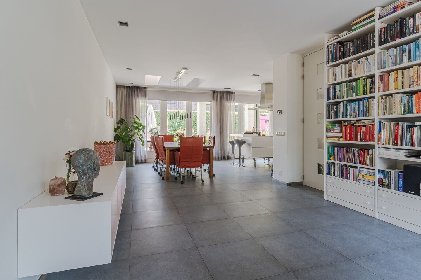 Vrijstaande woning te koop: Hoogeinde 18, Waalwijk