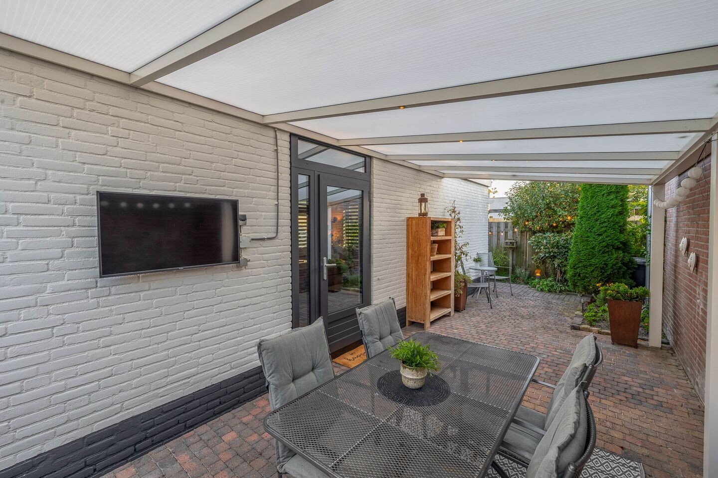 Vrijstaande woning te koop: Ds. Louwe Kooymanslaan 4, Waalwijk