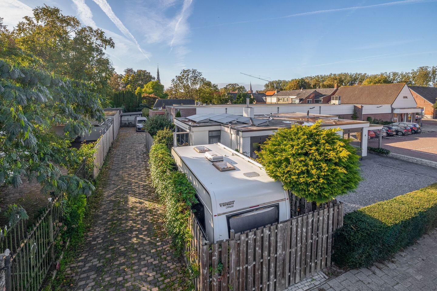 Vrijstaande woning te koop: Ds. Louwe Kooymanslaan 4, Waalwijk