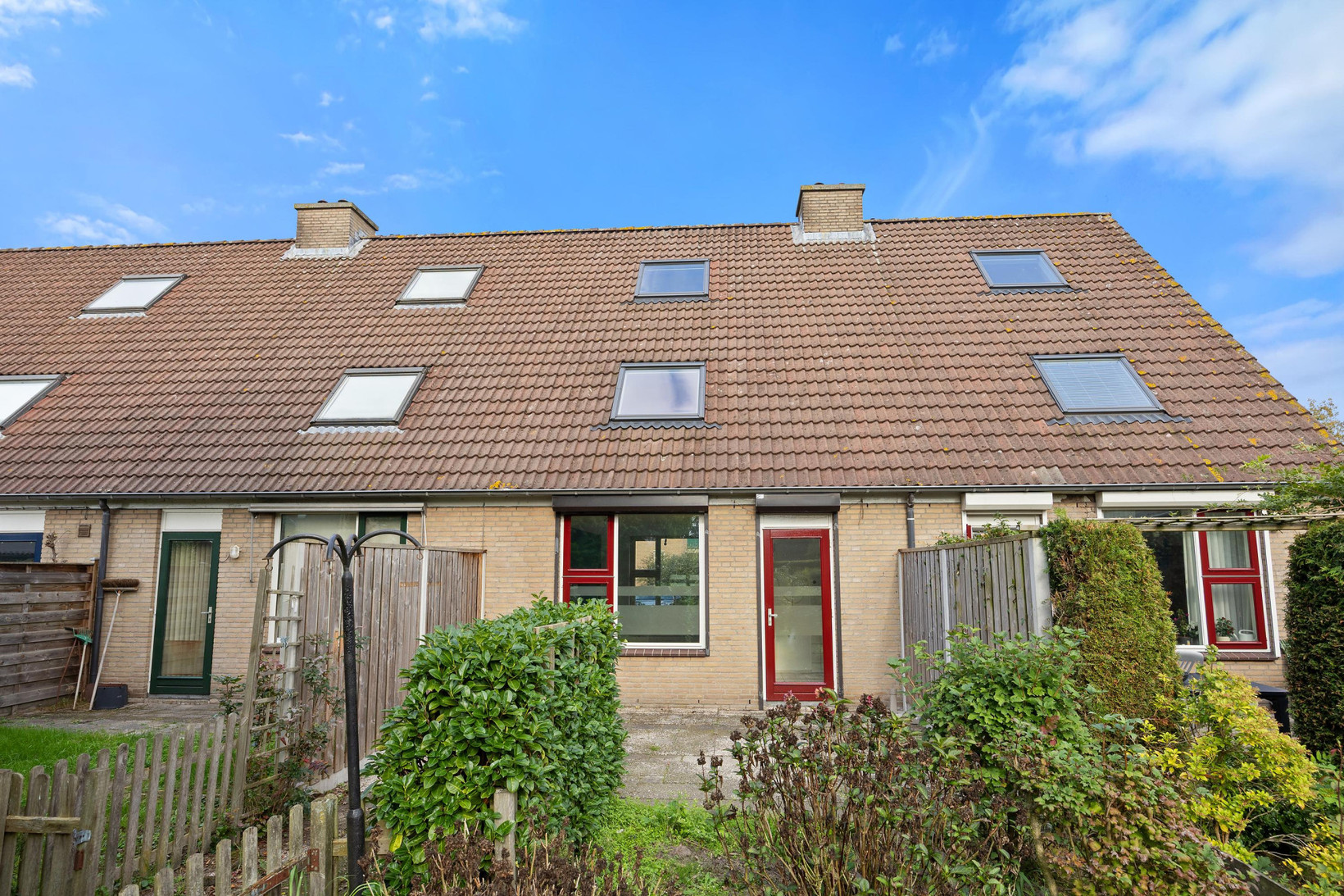Tussenwoning te koop: Pastoor van der Zijlestraat 38, Waalwijk
