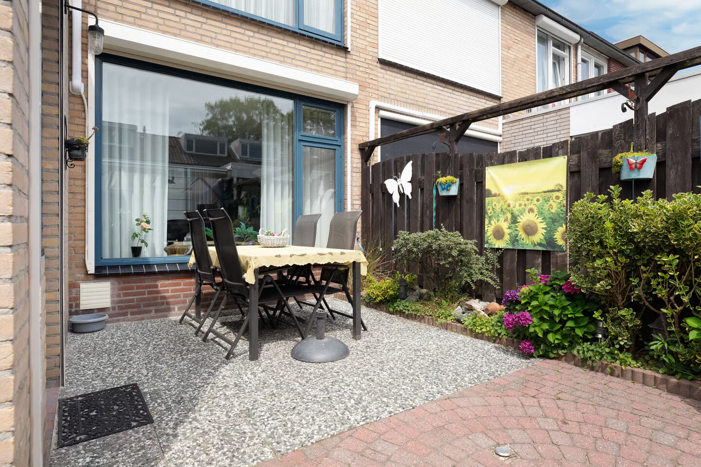 Tussenwoning te koop: Vuurdoornhof 4, Waalwijk