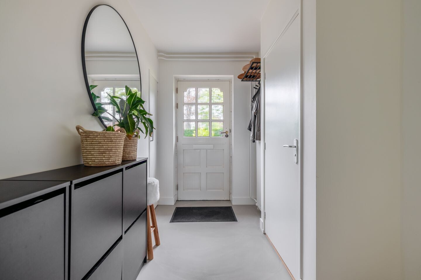 Tussenwoning te koop: Burgemeester Smeelelaan 90, Waalwijk