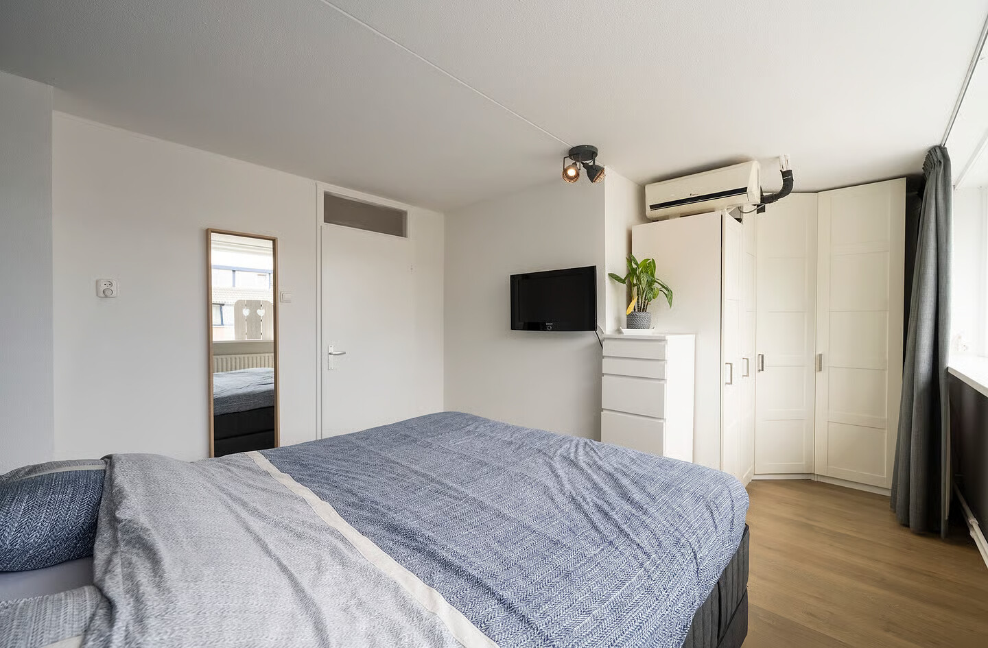 Tussenwoning te koop: Brahmspark 8, Waalwijk