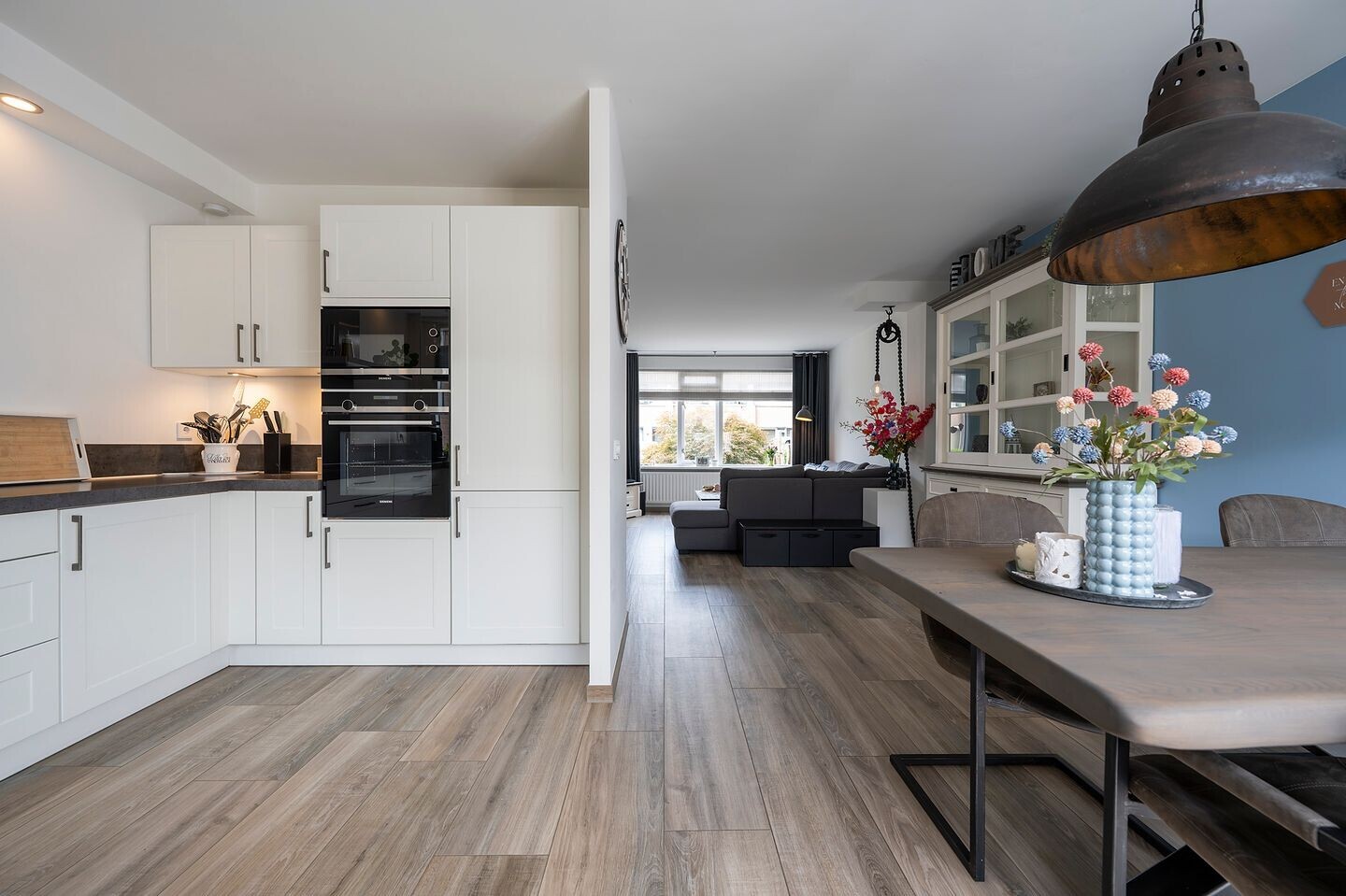 Tussenwoning te koop: Brahmspark 8, Waalwijk