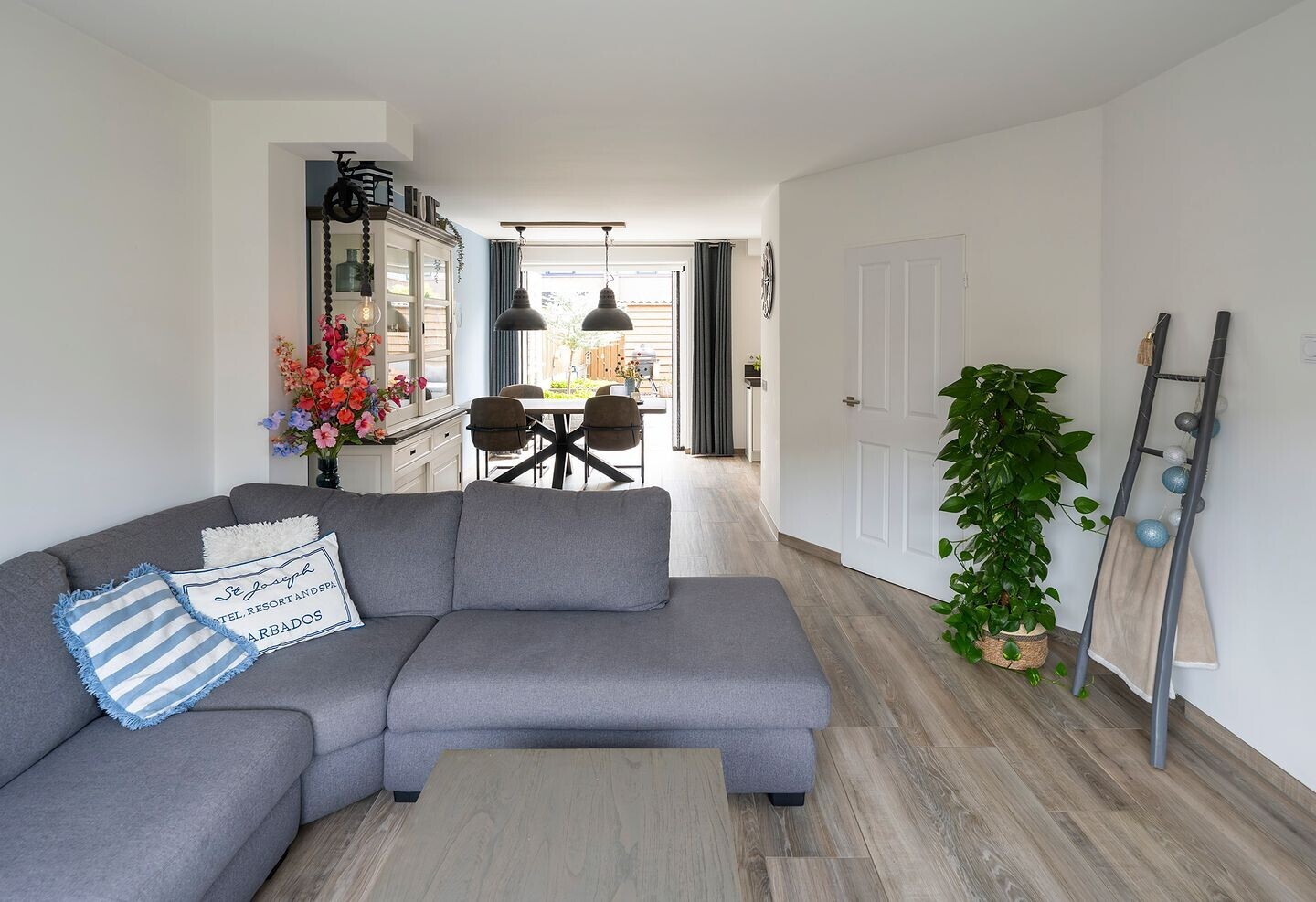 Tussenwoning te koop: Brahmspark 8, Waalwijk