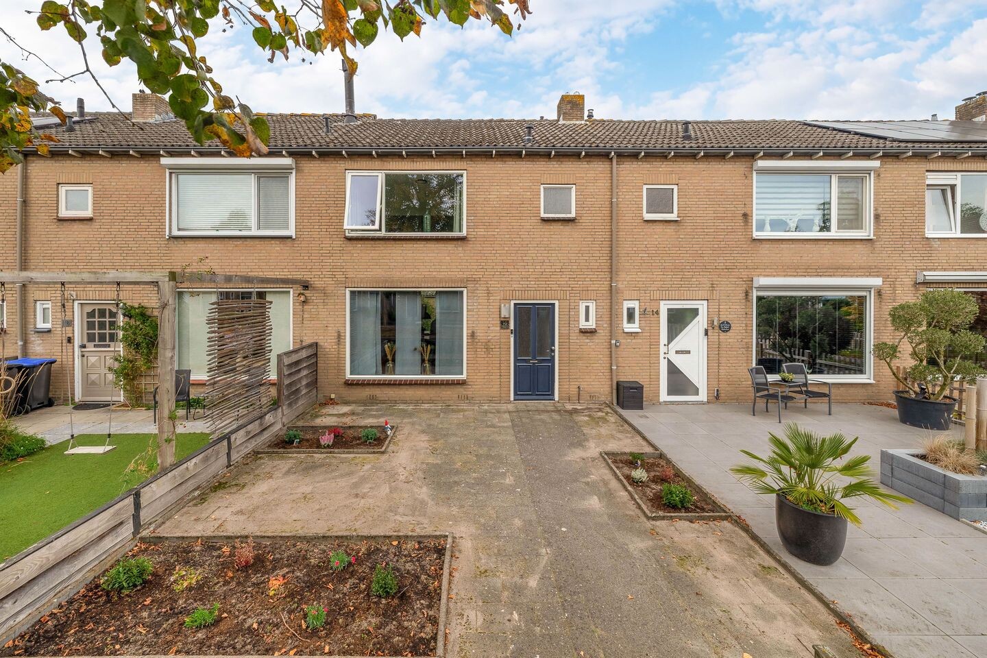 Tussenwoning te koop: Jacob Obrechtpark 16, Waalwijk