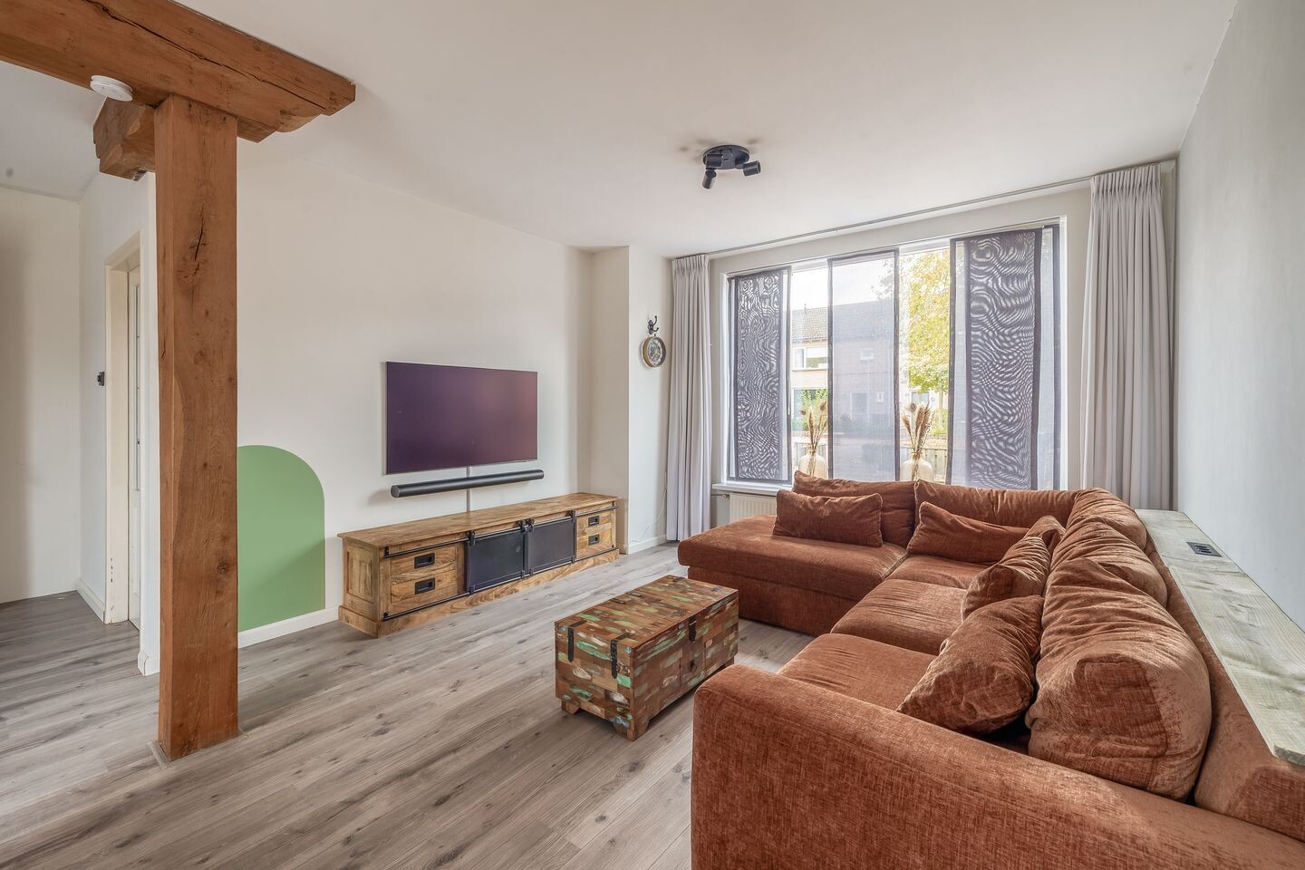 Tussenwoning te koop: Jacob Obrechtpark 16, Waalwijk