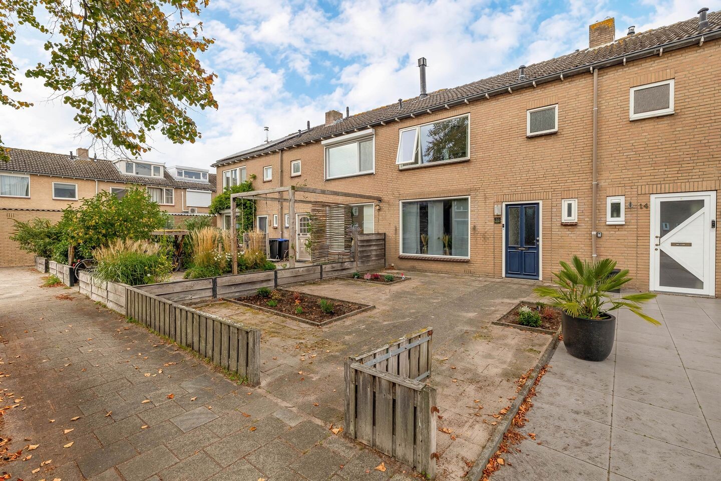 Tussenwoning te koop: Jacob Obrechtpark 16, Waalwijk