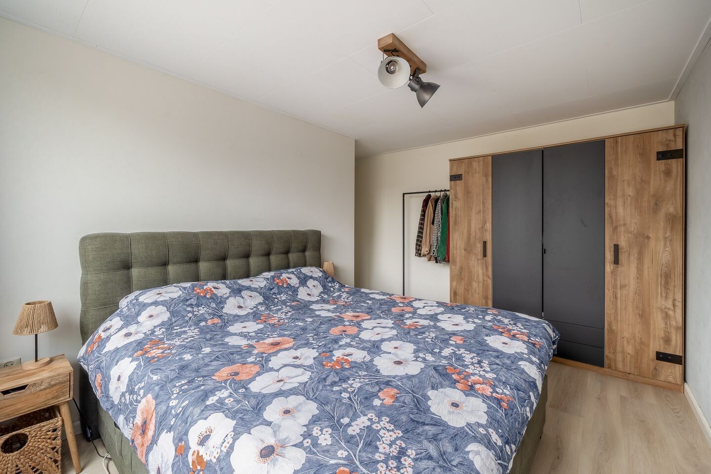 Tussenwoning te koop: Jacob Obrechtpark 16, Waalwijk