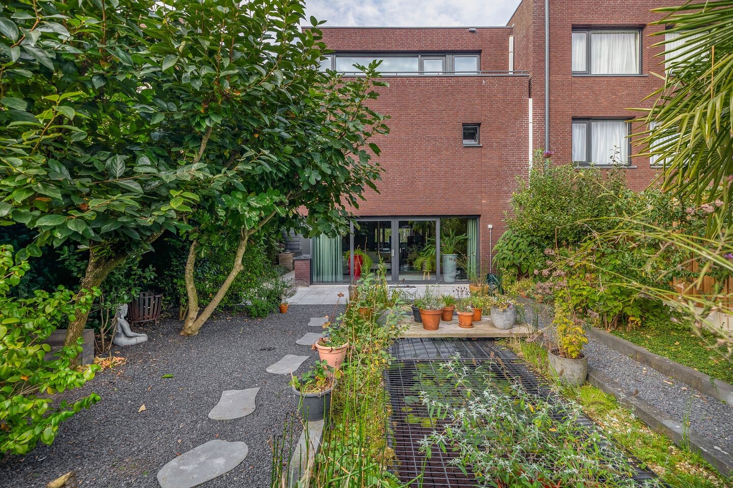 Twee-onder-één-kap te koop: Villa Waterviolier 15, Waalwijk