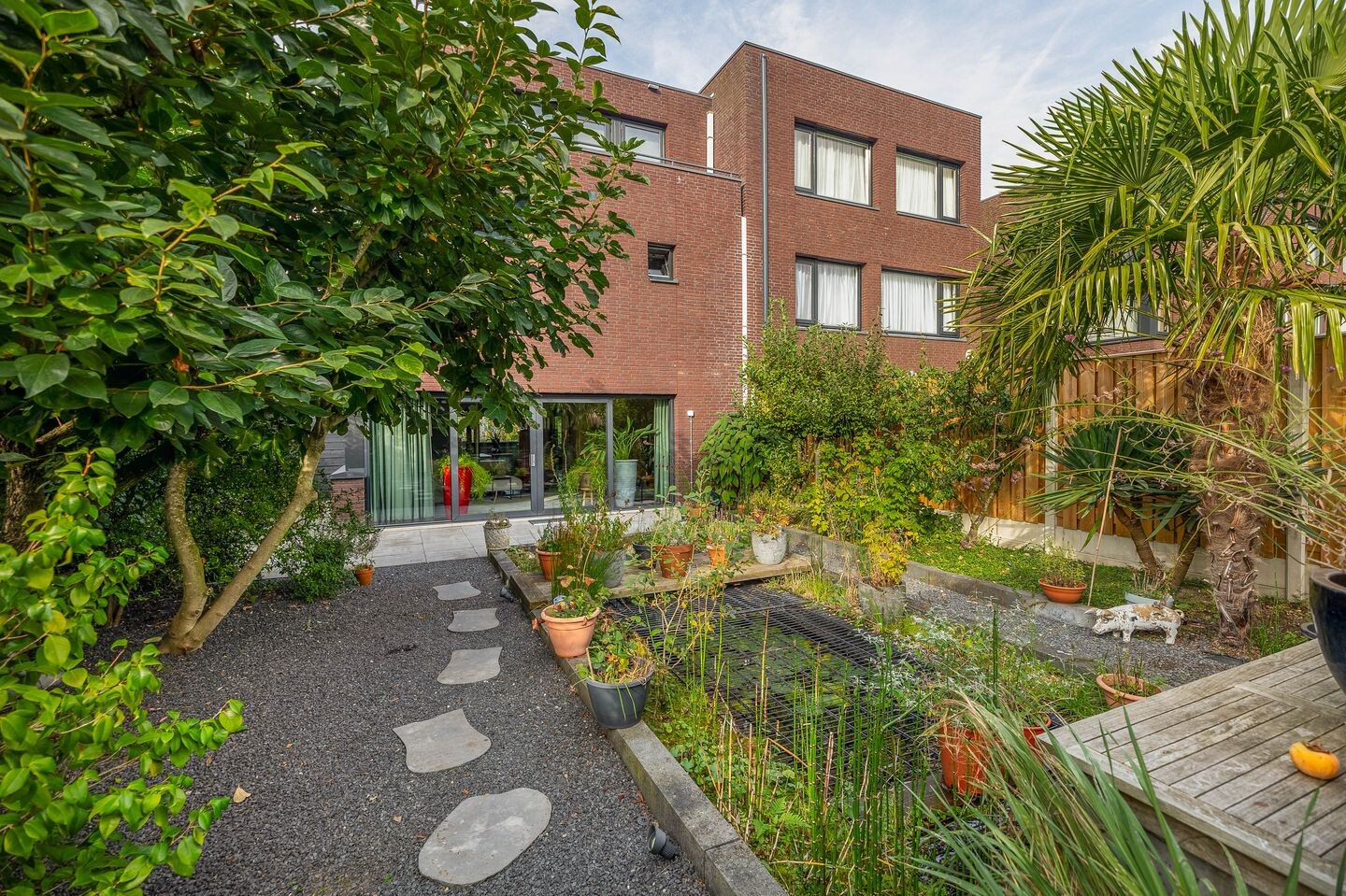 Twee-onder-één-kap te koop: Villa Waterviolier 15, Waalwijk