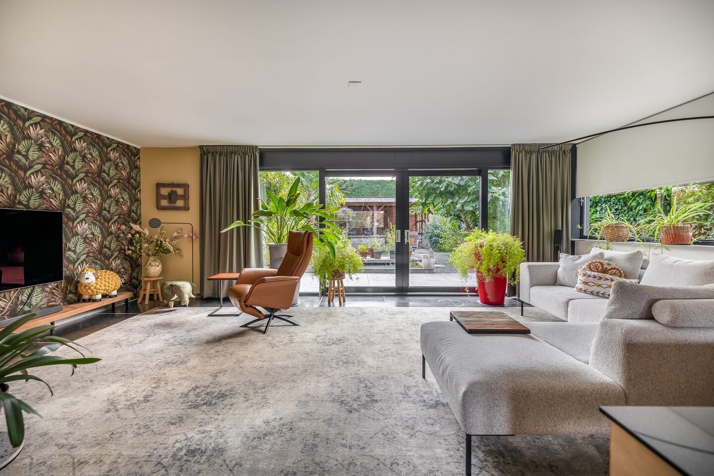 Twee-onder-één-kap te koop: Villa Waterviolier 15, Waalwijk