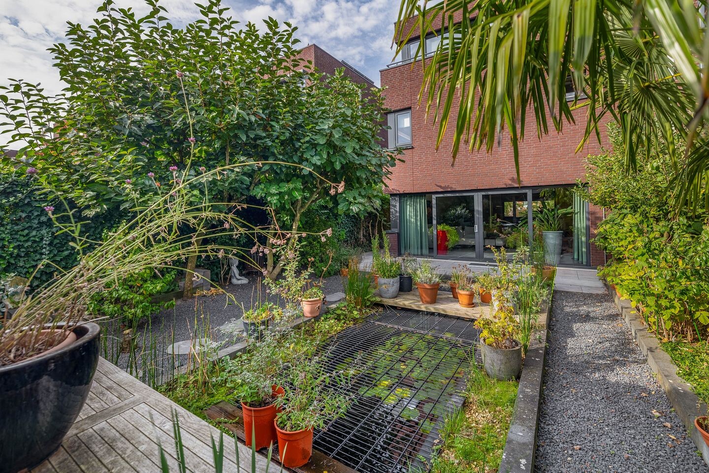 Twee-onder-één-kap te koop: Villa Waterviolier 15, Waalwijk