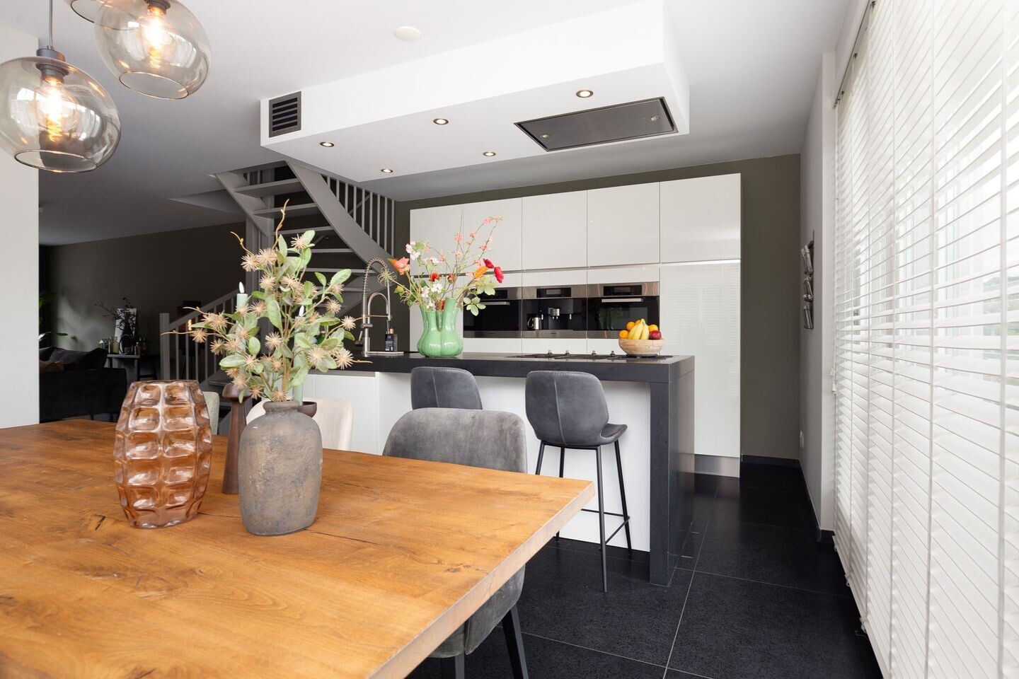 Tussenwoning te koop: Palfrenier 35, Waalwijk