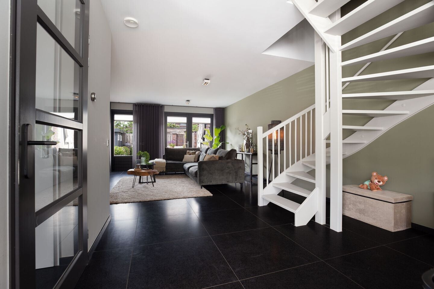 Tussenwoning te koop: Palfrenier 35, Waalwijk