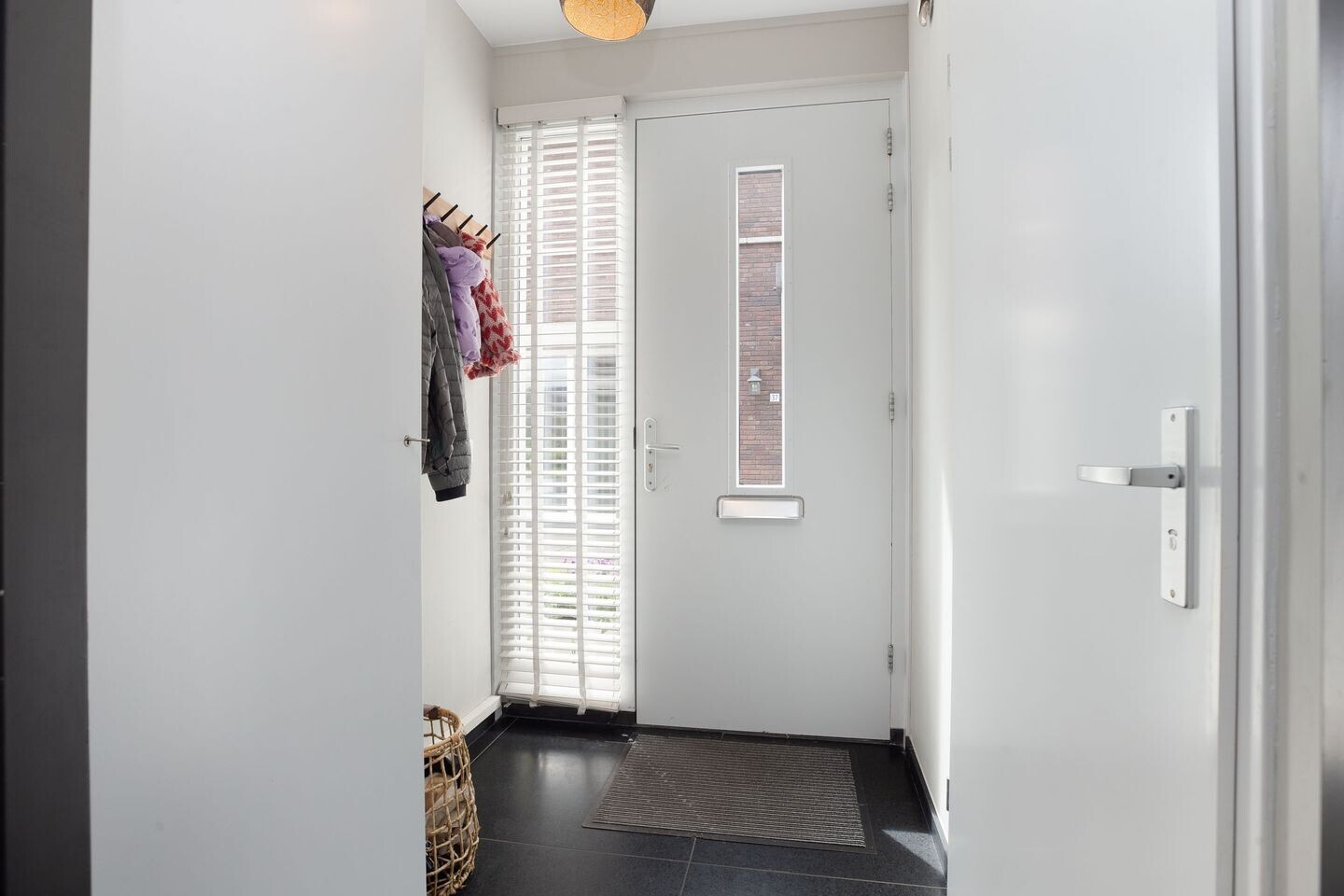 Tussenwoning te koop: Palfrenier 35, Waalwijk