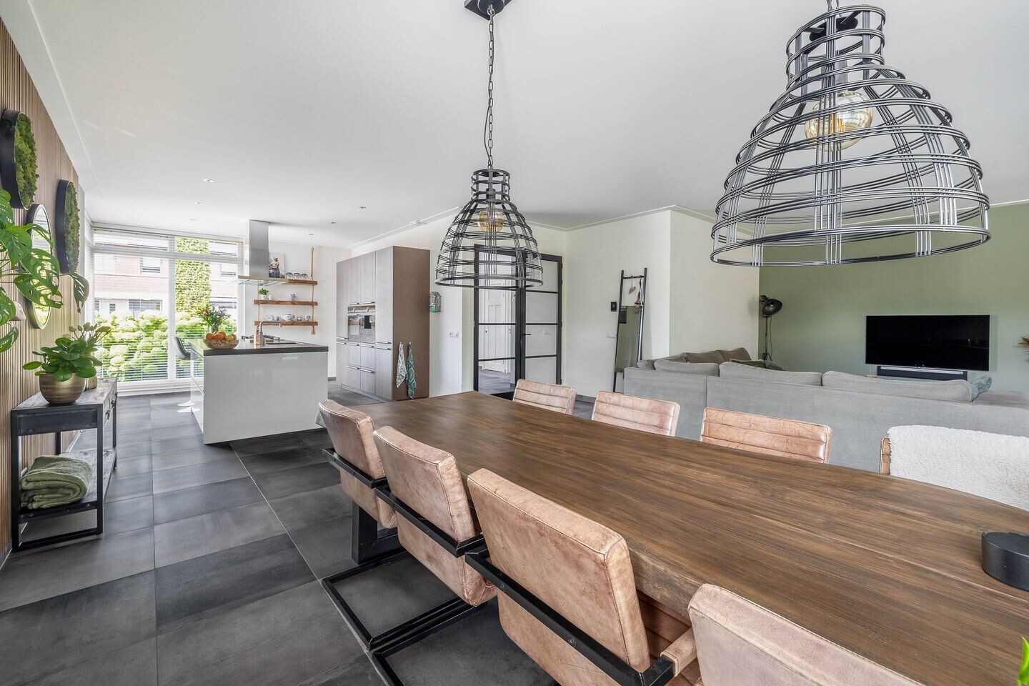 Vrijstaande woning te koop: Palfrenier 6, Waalwijk