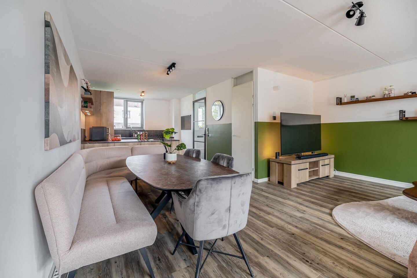 Tussenwoning te koop: Joep Naninckstraat 3, Waalwijk