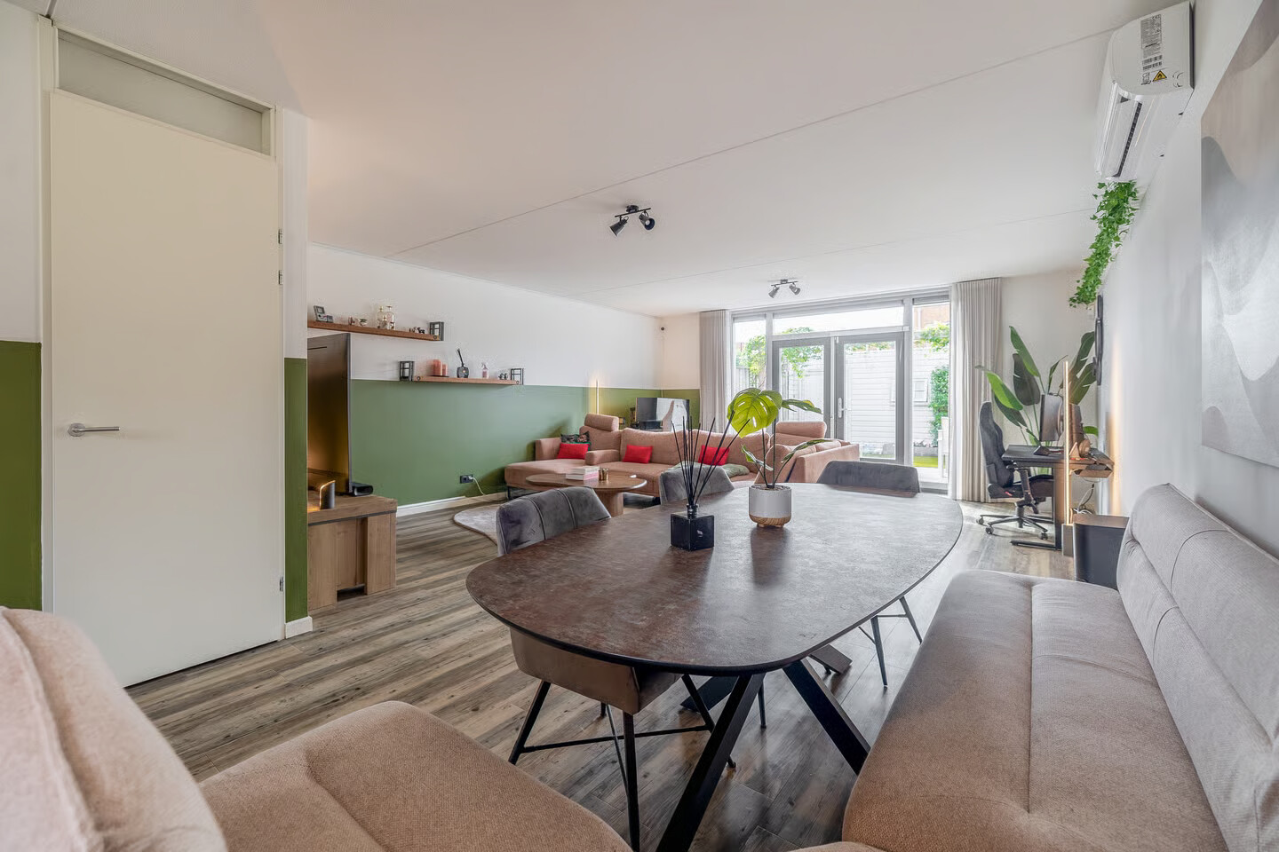 Tussenwoning te koop: Joep Naninckstraat 3, Waalwijk