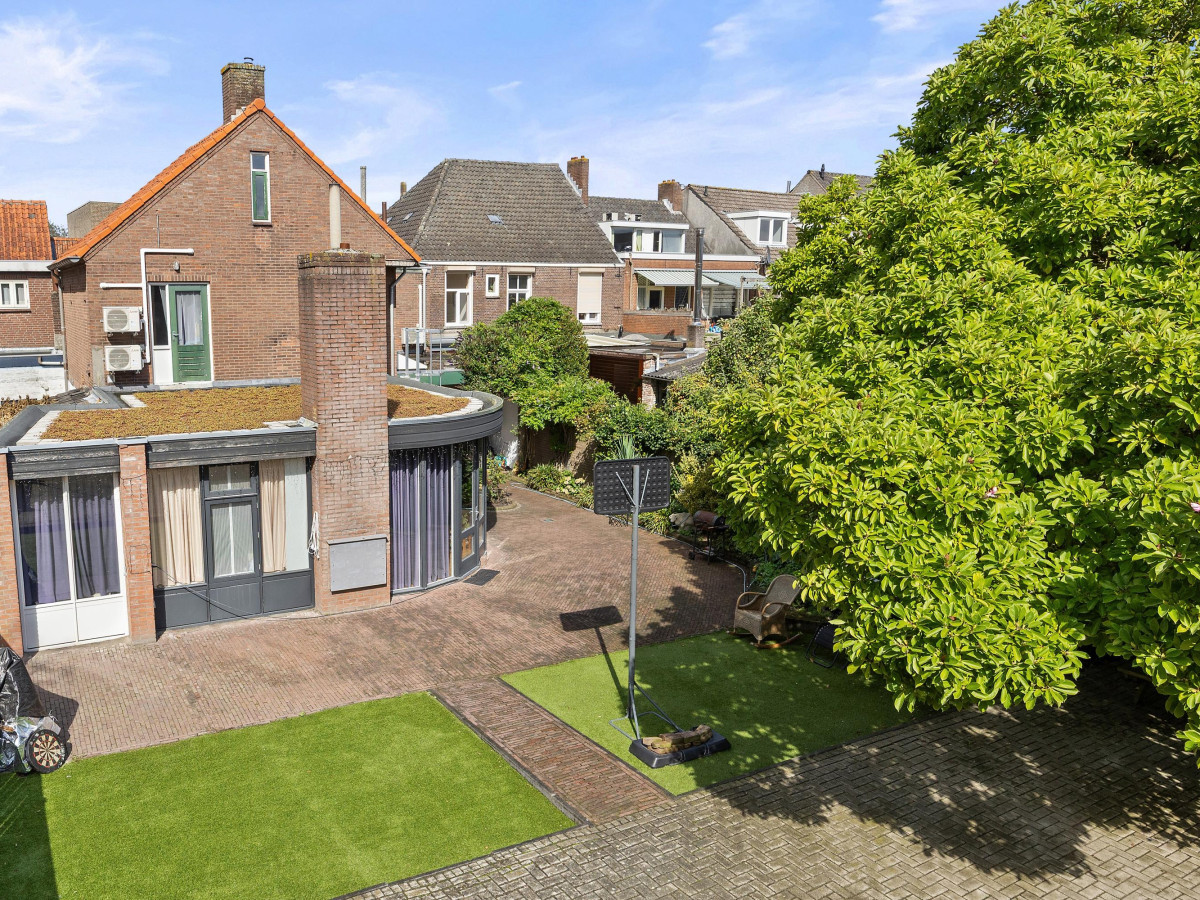Vrijstaande woning te koop: Raadhuisplein 7, Drunen