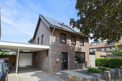 Esdoornstraat 18