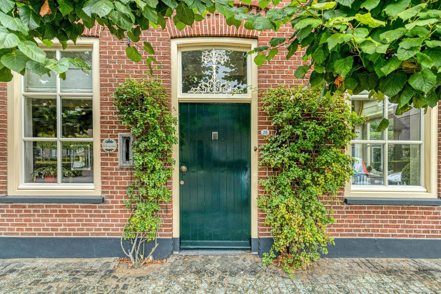 Vrijstaande woning te koop: Kerkstraat 28, Elshout