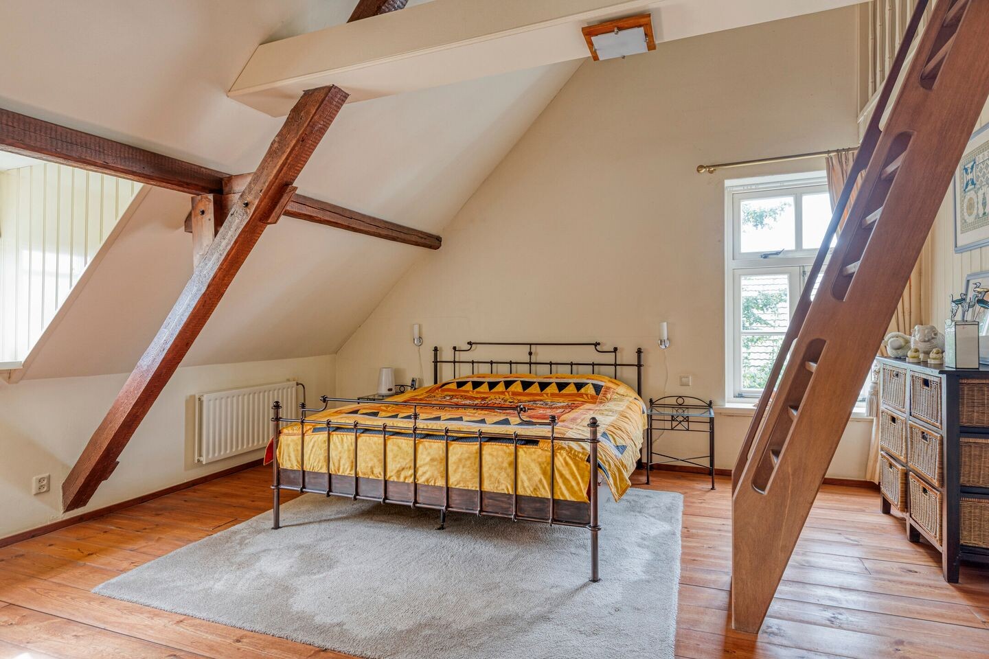 Vrijstaande woning te koop: Kerkstraat 28, Elshout