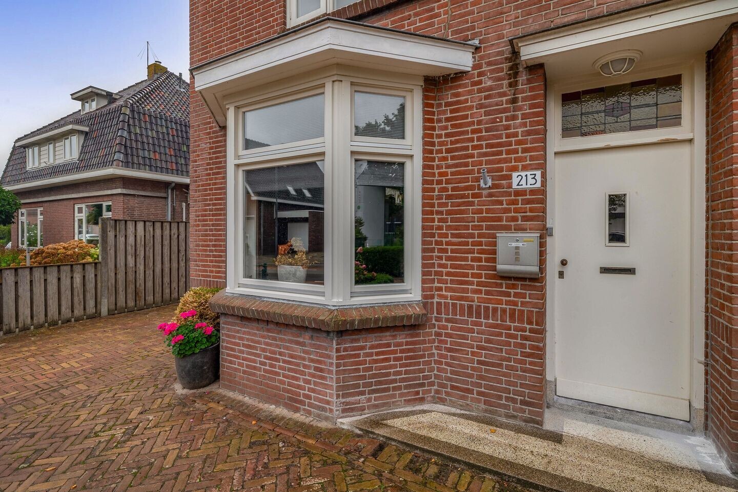 Twee-onder-één-kap te koop: Heistraat 213, Sprang-Capelle