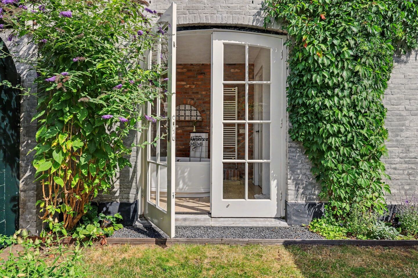 Vrijstaande woning te koop: Nieuwevaart 120, Sprang-Capelle