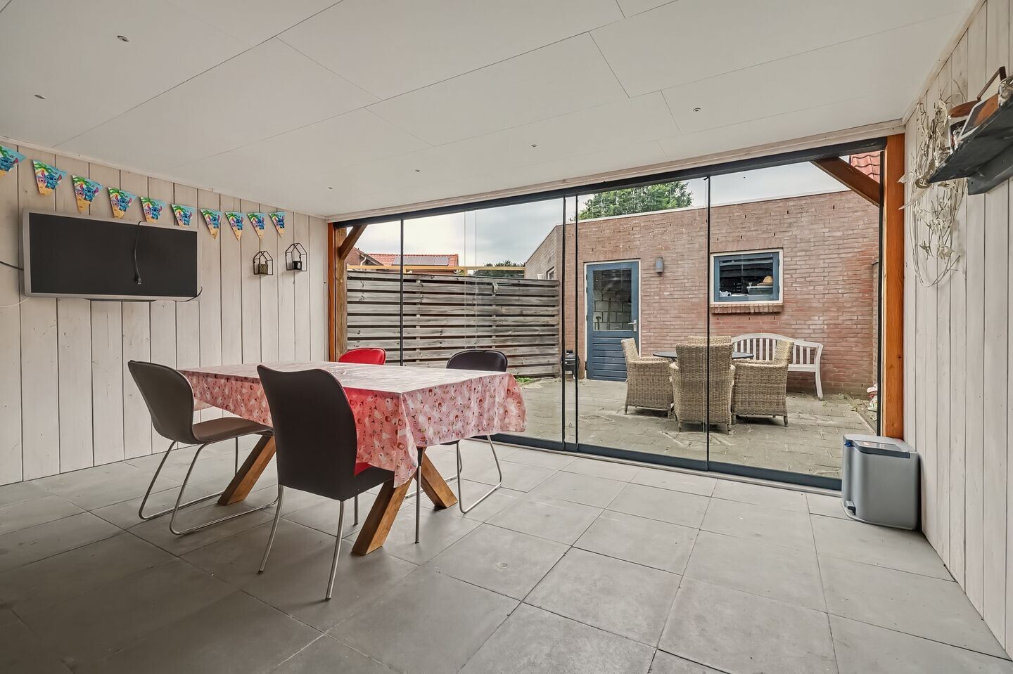 Hoekwoning te koop: Wilhelminastraat 1, Waspik