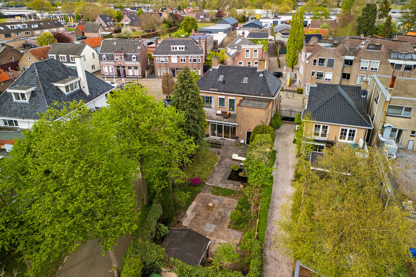 Vrijstaande woning te koop: Hoofdstraat 2, Kaatsheuvel