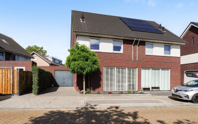 Huis te koop Julianastraat 42