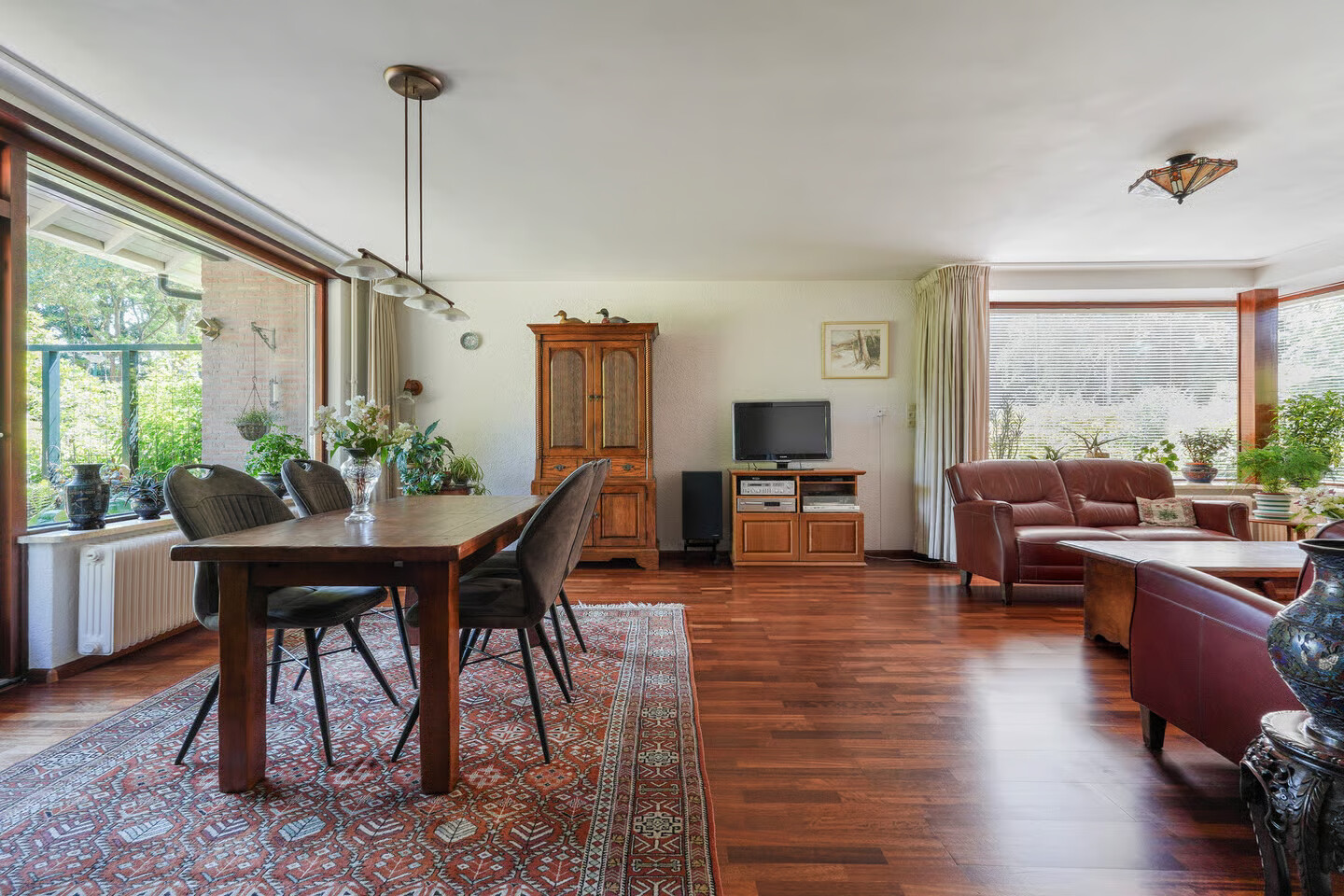 Vrijstaande woning te koop: Burgemeester van Dortmondlaan 1, Kaatsheuvel