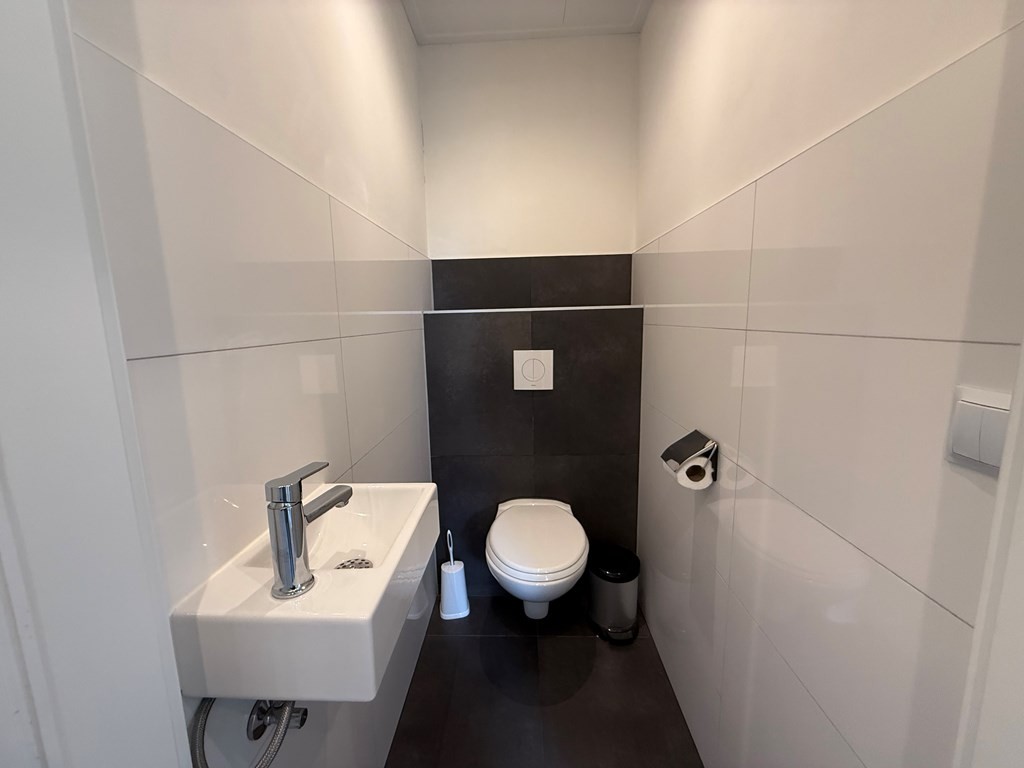 Twee-onder-één-kap te koop: van Haestrechtstraat 24-350, Kaatsheuvel