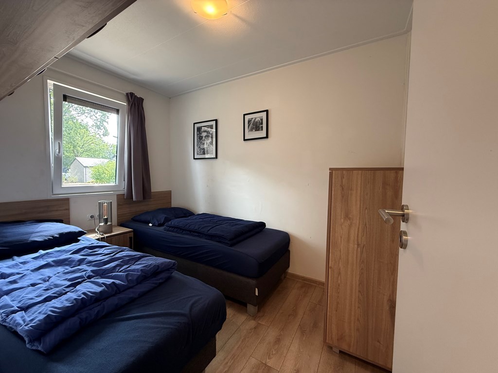 Twee-onder-één-kap te koop: van Haestrechtstraat 24-350, Kaatsheuvel