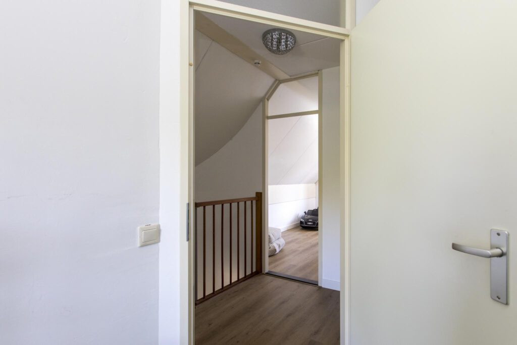 Tussenwoning te koop: Schrijverstraat 9, Loon Op Zand