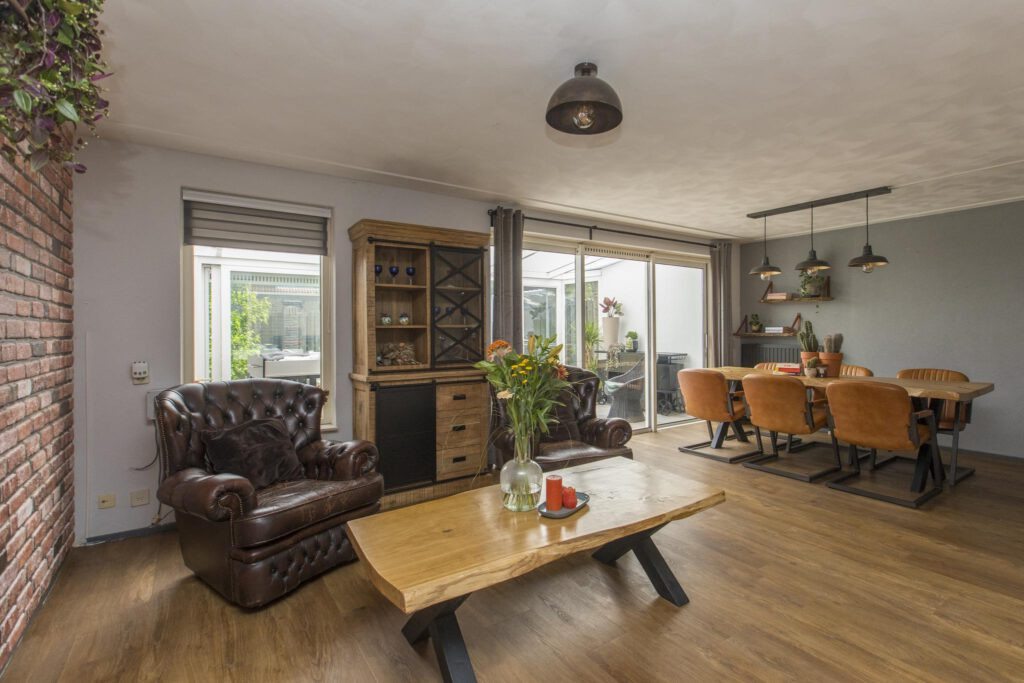 Tussenwoning te koop: Schrijverstraat 9, Loon Op Zand