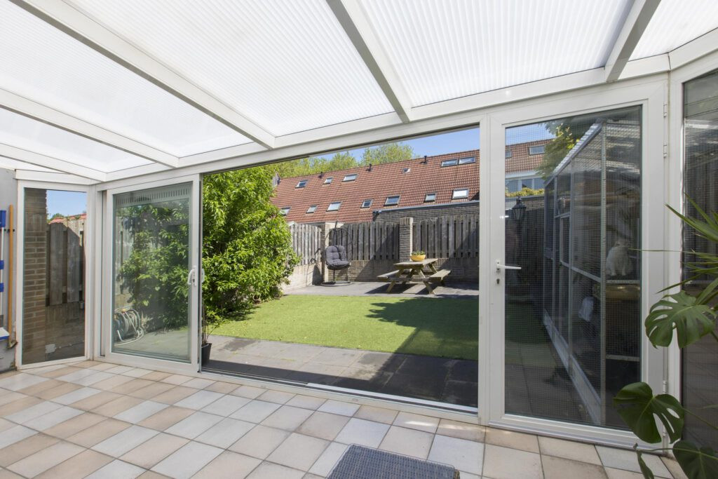 Tussenwoning te koop: Schrijverstraat 9, Loon Op Zand