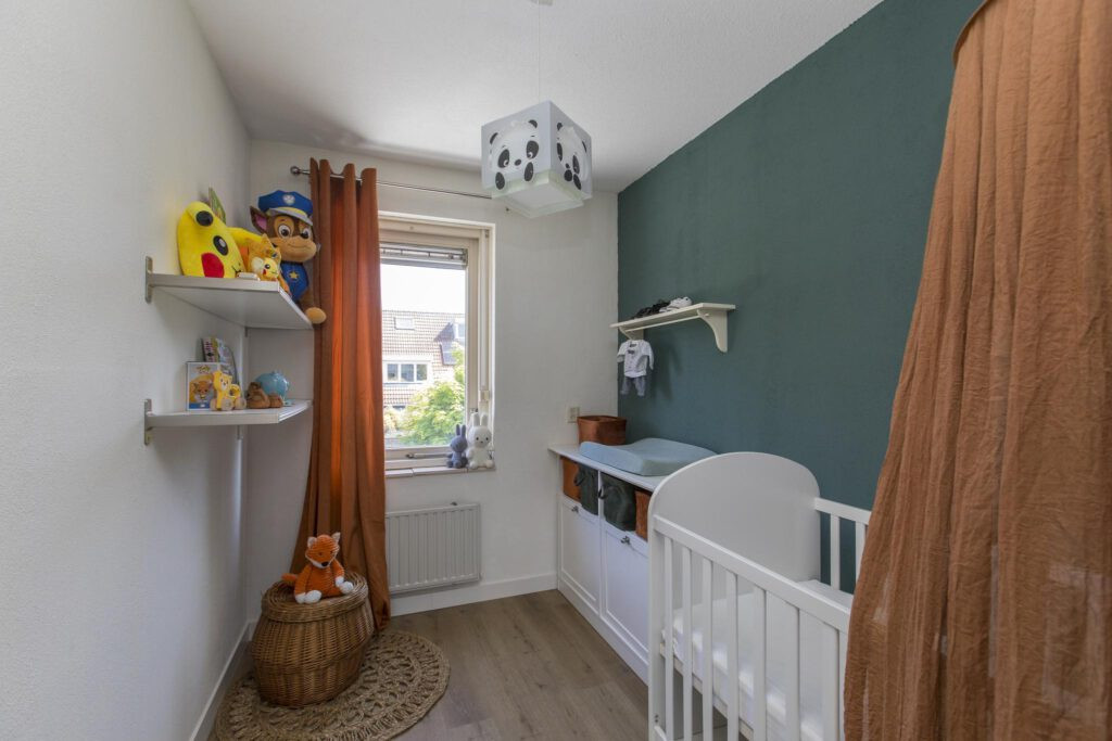 Tussenwoning te koop: Schrijverstraat 9, Loon Op Zand