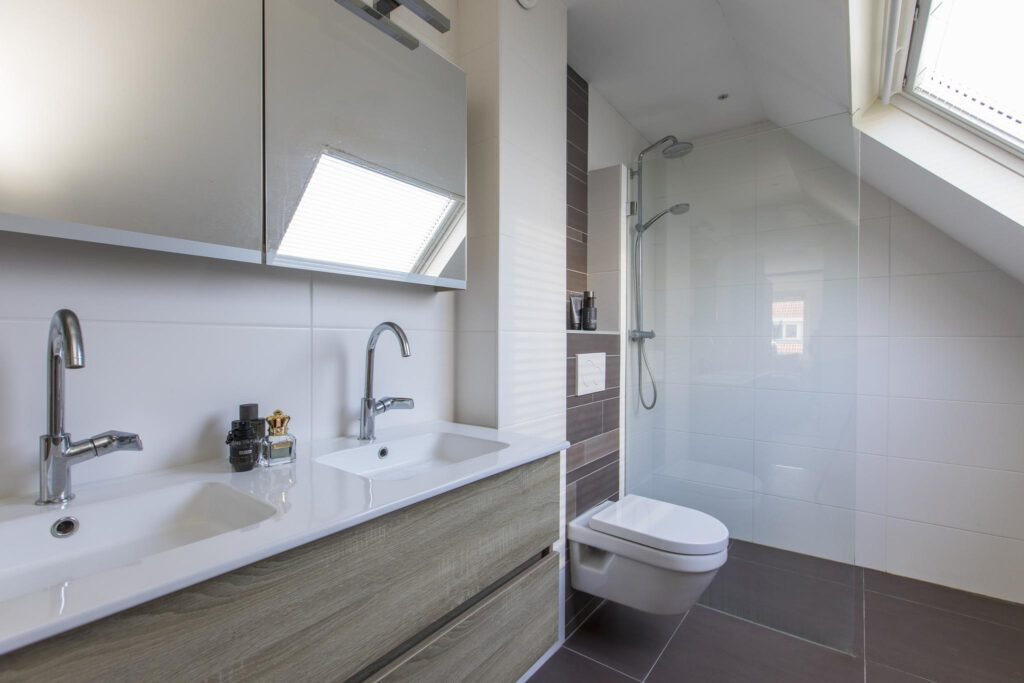Tussenwoning te koop: Schrijverstraat 9, Loon Op Zand
