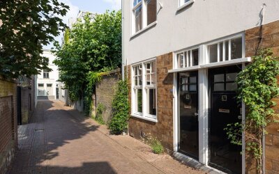Kruisbroedersstraatje 27
