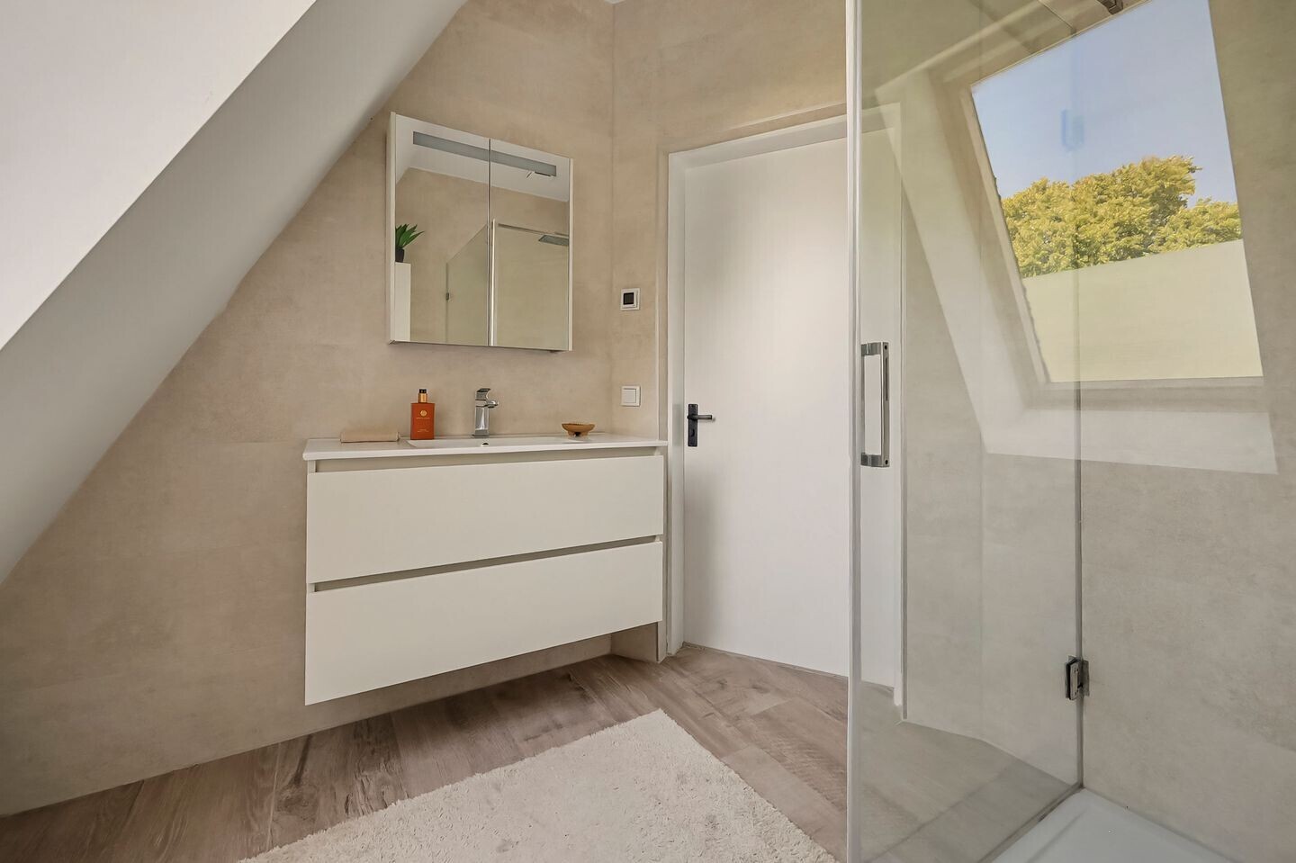 Tussenwoning te koop: Zuid Willemsvaart 235, 'S-Hertogenbosch