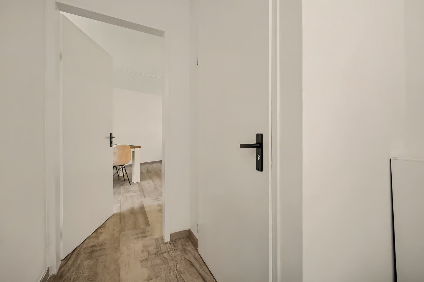 Tussenwoning te koop: Zuid Willemsvaart 235, 'S-Hertogenbosch