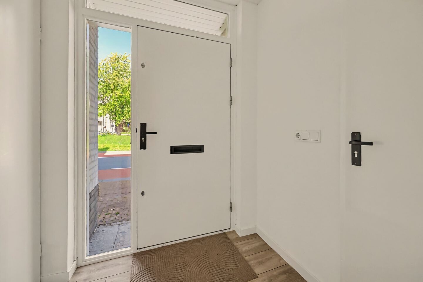 Tussenwoning te koop: Zuid Willemsvaart 235, 'S-Hertogenbosch