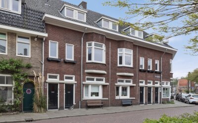 Van Ysselst. 9-A