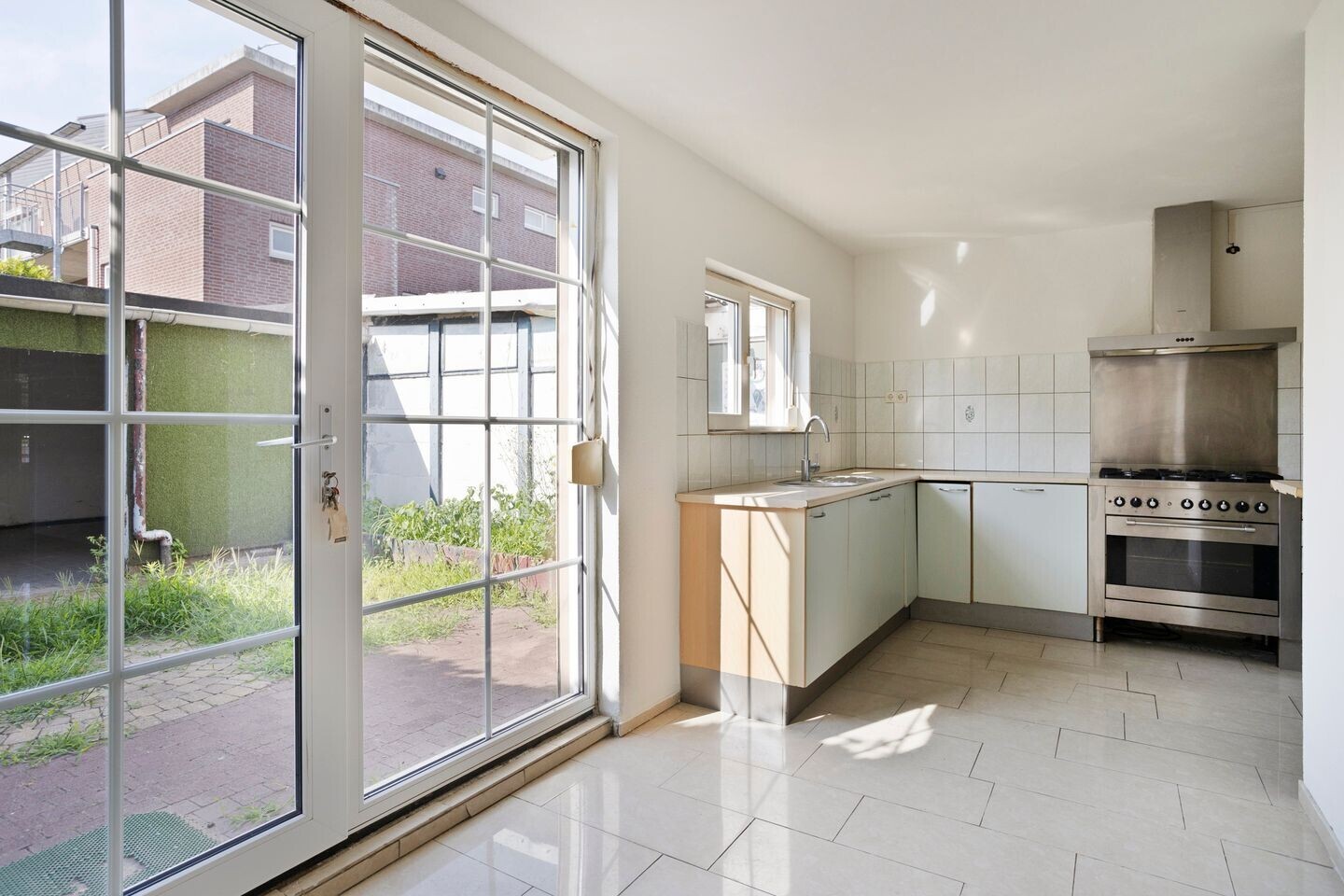 Twee-onder-één-kap te koop: Cypresstraat 165, 'S-Hertogenbosch