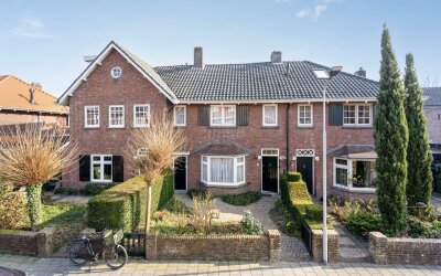Kamperfoeliestraat 27