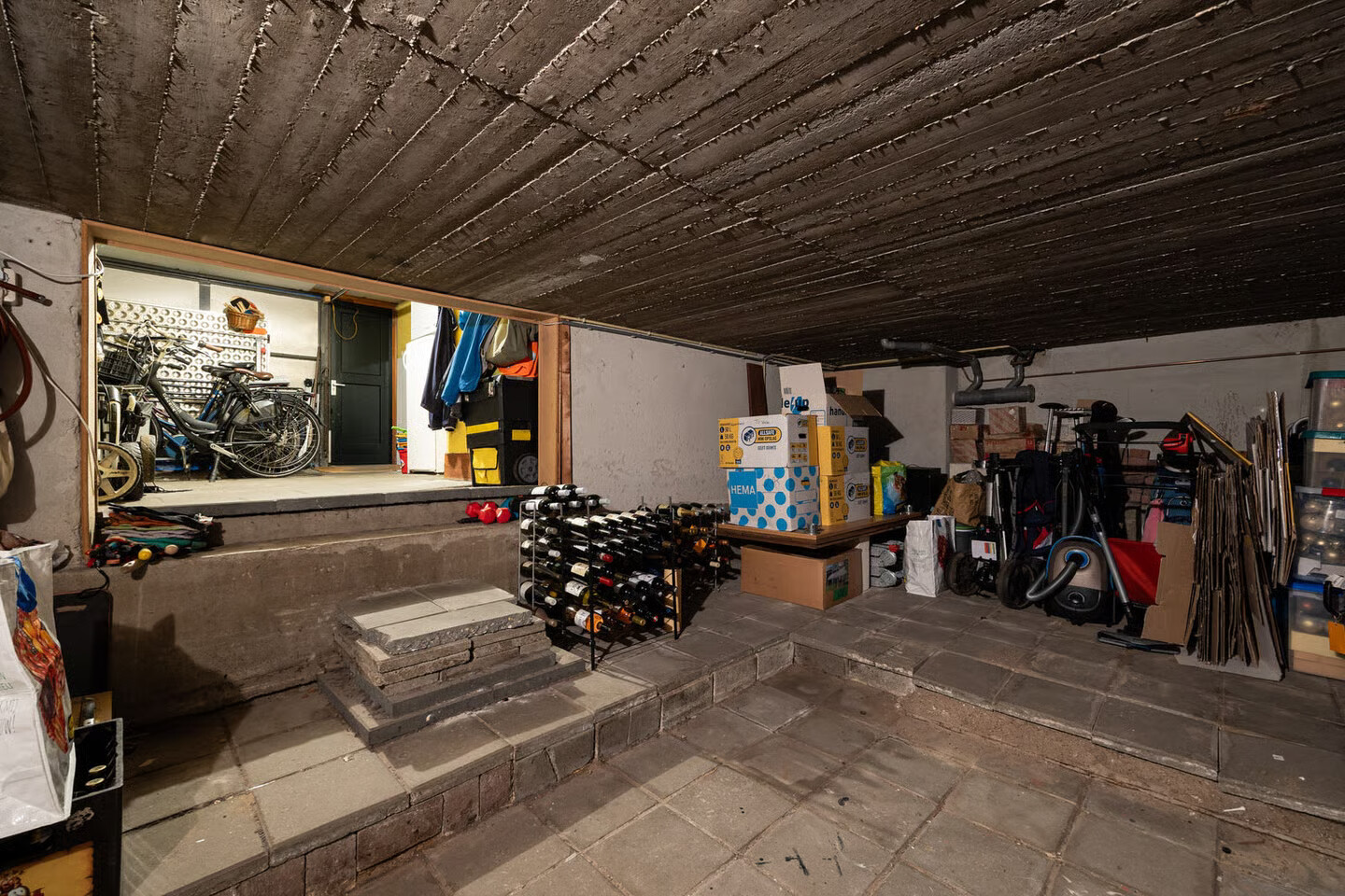 Tussenwoning te koop: Sweelinckplein 8, 'S-Hertogenbosch